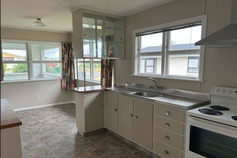 Photo of property in 14 Hornsby Street, Carterton, 5713