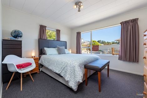 Photo of property in 14 Thimble Lane, Whitby, Porirua, 5024