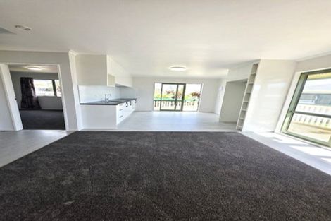 Photo of property in 21 Tranent Road, Mangere, Auckland, 2022