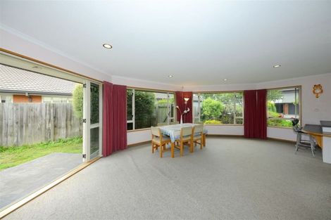 Photo of property in 18 Berkshire Drive, Avonhead, Christchurch, 8042