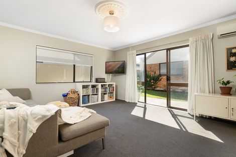 Photo of property in 1/41 Maunganui Road, Mount Maunganui, 3116