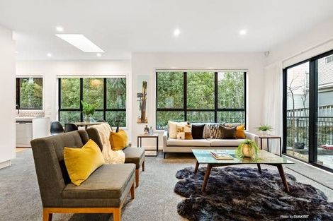 Photo of property in 10b Crieff Street, Northland, Wellington, 6012