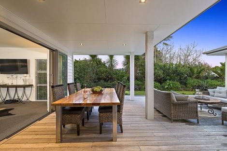 Photo of property in 5 Wrybill Way, Point Wells, Warkworth, 0986