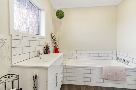 Photo of property in 15 Grace Street, Waimate, 7924