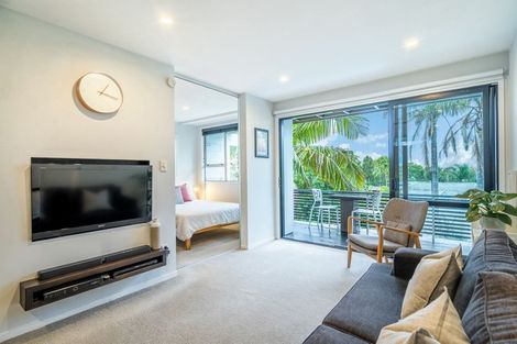 Photo of property in 3/73 Princes Street, Northcote Point, Auckland, 0627