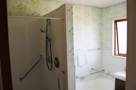 Photo of property in 48a Hakanoa Street, Huntly, 3700