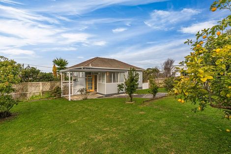 Photo of property in 19 Plunket Avenue, Papatoetoe, Auckland, 2104