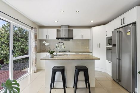 Photo of property in 3 Stamford Crescent, Flat Bush, Auckland, 2019