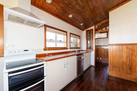 Photo of property in 653 Marine Parade, Napier South, Napier, 4110