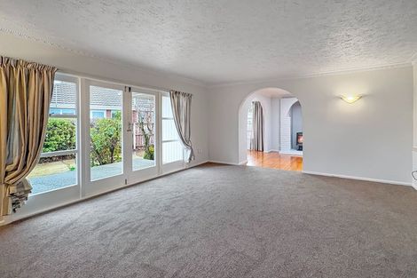 Photo of property in 24 Greendale Avenue, Avonhead, Christchurch, 8042