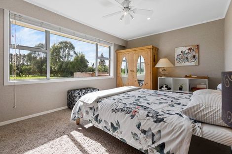 Photo of property in 318 Mountain Road, Lepperton, New Plymouth, 4373