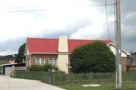 Photo of property in 126a Titirangi Road, New Lynn, Auckland, 0600