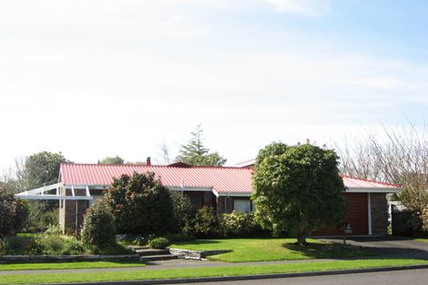 Photo of property in 160 Heta Road, Highlands Park, New Plymouth, 4312