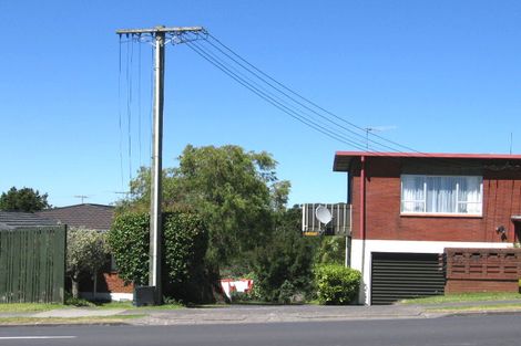 Photo of property in 3/240 Onewa Road, Birkenhead, Auckland, 0626