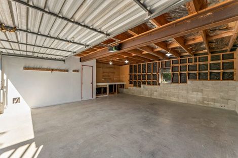 Photo of property in 2/18 Fernwood Grove, Bayview, Auckland, 0629