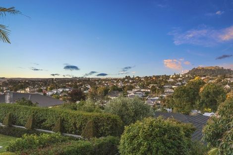 Photo of property in 32 Rahiri Road, Mount Eden, Auckland, 1024