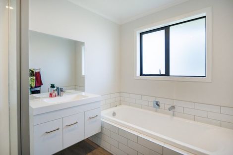 Photo of property in 12a Potaka Street, Marton, 4710