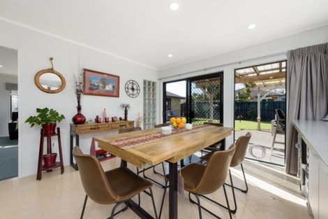 Photo of property in 9 Russley Drive, Mount Maunganui, 3116