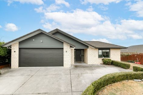 Photo of property in 12 Te Ironui Place, Huntington, Hamilton, 3210