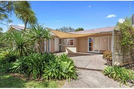 Photo of property in 1/30 Lyttelton Avenue, Forrest Hill, Auckland, 0620