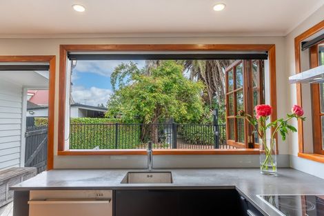 Photo of property in 6 Riro Street, Hamilton East, Hamilton, 3216