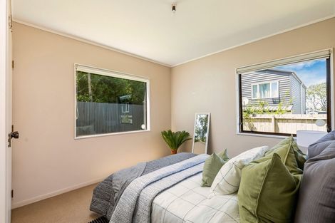 Photo of property in 3/5 Himikera Avenue, Avondale, Auckland, 1026