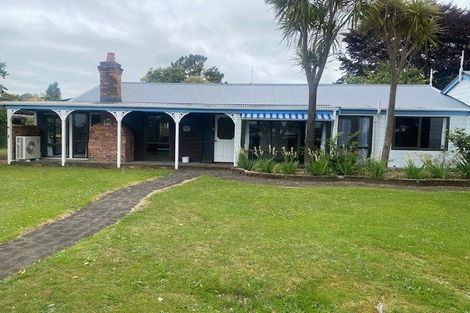 Photo of property in 295 Mangorei Road, Merrilands, New Plymouth, 4312