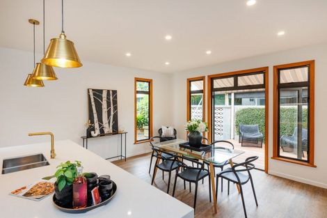 Photo of property in 17a Lincoln Terrace, Hokowhitu, Palmerston North, 4410