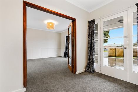 Photo of property in 1 Cridland Street West, Kaiapoi, 7630