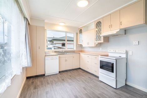 Photo of property in 1 Crombie Street, Gore, 9710