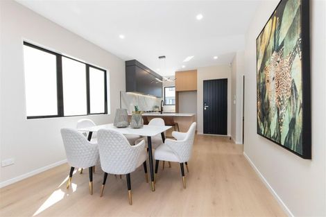 Photo of property in 16 Greenbrier Street, Westgate, 0814