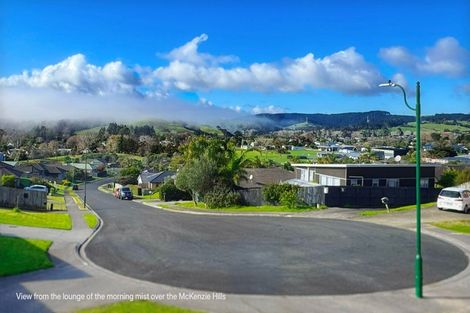 Photo of property in 40 Te Kauri Place, Helensville, 0800
