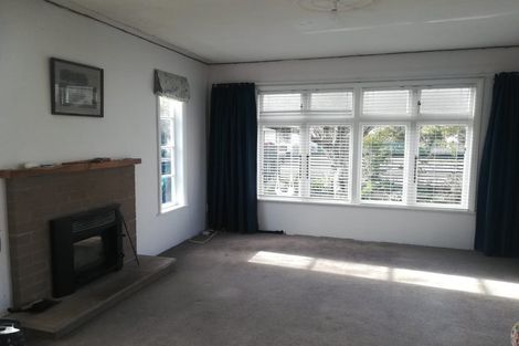 Photo of property in 19 Henry Street, Ebdentown, Upper Hutt, 5018