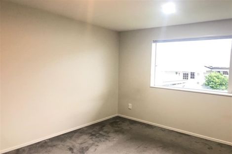 Photo of property in 21/45a Swanson Road, Henderson, Auckland, 0610