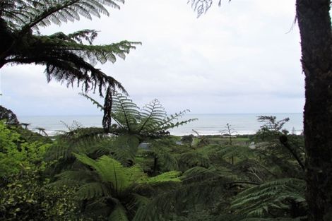 Photo of property in 20 Weenink Road, Karoro, Greymouth, 7805