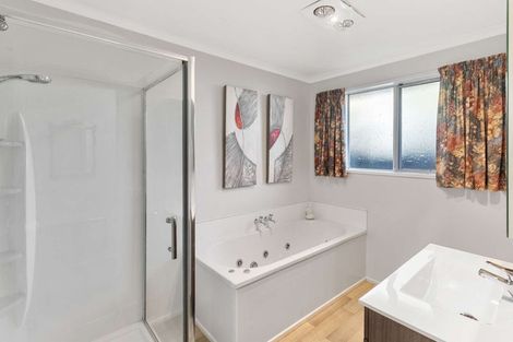 Photo of property in 18 Tisch Place, Belfast, Christchurch, 8051