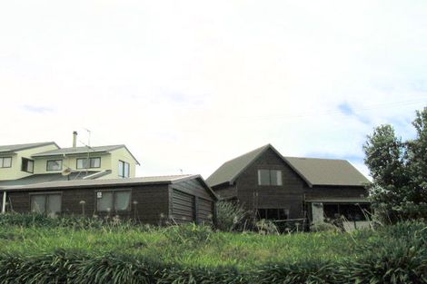 Photo of property in 5 Lysnar Street, Okitu, Gisborne, 4010