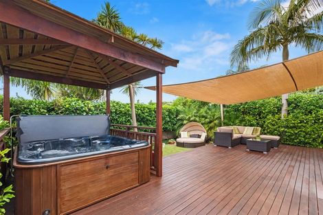 Photo of property in 73l Park Rise, Campbells Bay, Auckland, 0630