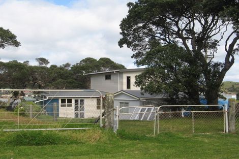 Photo of property in 10 Te Whangai Head Road, Pataua North, Parua Bay, 0175