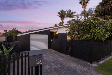 Photo of property in 26 Doment Crescent, Orewa, 0931