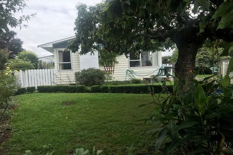 Photo of property in 5 Tait Place, Carterton, 5713