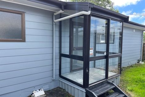 Photo of property in 1/134 Mcleod Road, Te Atatu South, Auckland, 0610