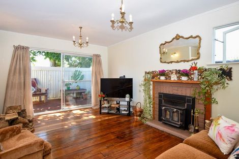 Photo of property in 108 Broadway, Carterton, 5713