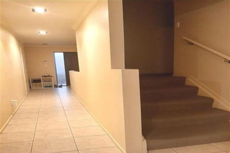 Photo of property in 9 Travis View Drive, Fairview Heights, Auckland, 0632