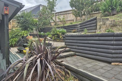 Photo of property in 11 Shortland Place, Havelock North, 4130