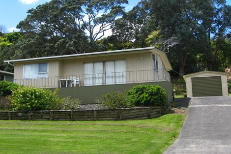 Photo of property in 12 Zita Avenue, Matakatia, Whangaparaoa, 0930