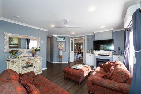 Photo of property in Heynes Place, 24 Heynes Place, Clive, 4102