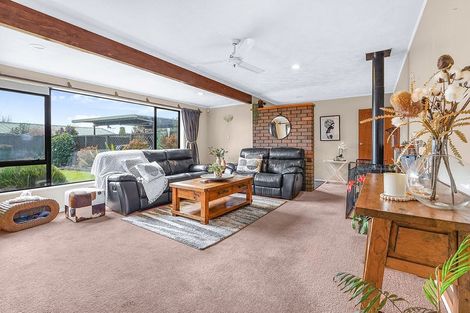 Photo of property in 21 Leyton Place, Nawton, Hamilton, 3200