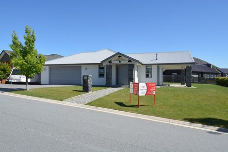 Photo of property in 4 Avalanche Place, Wanaka, 9305