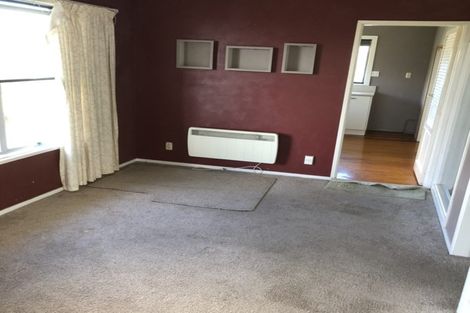 Photo of property in 1 Fayette Place, Te Atatu South, Auckland, 0610